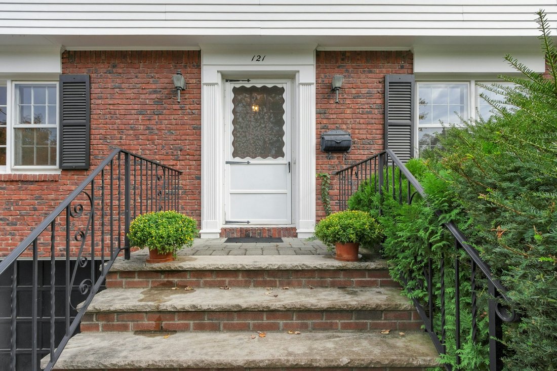 House in Leonia, New Jersey, United States 2 - 19123160