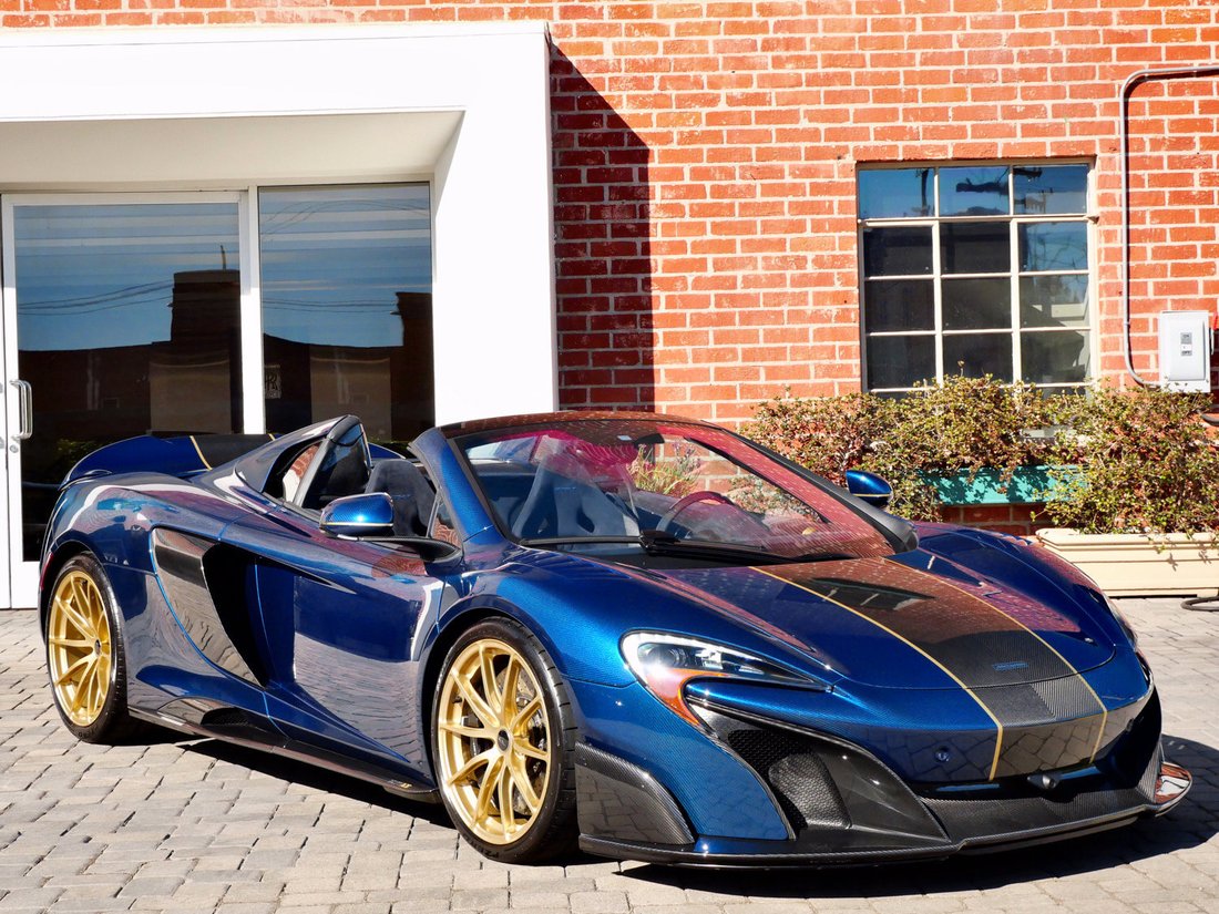 Coupe in Beverly Hills, CA, United States 1 - 19129221