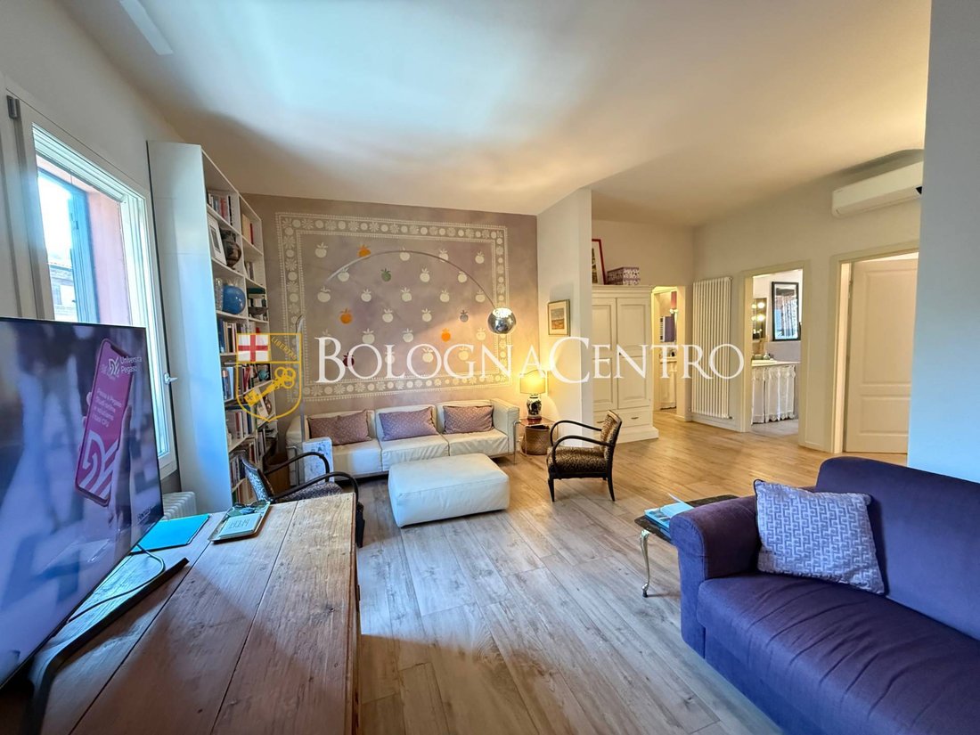 Apartamento en Centro Storico, Bolonia, Italia 1 - 19124981