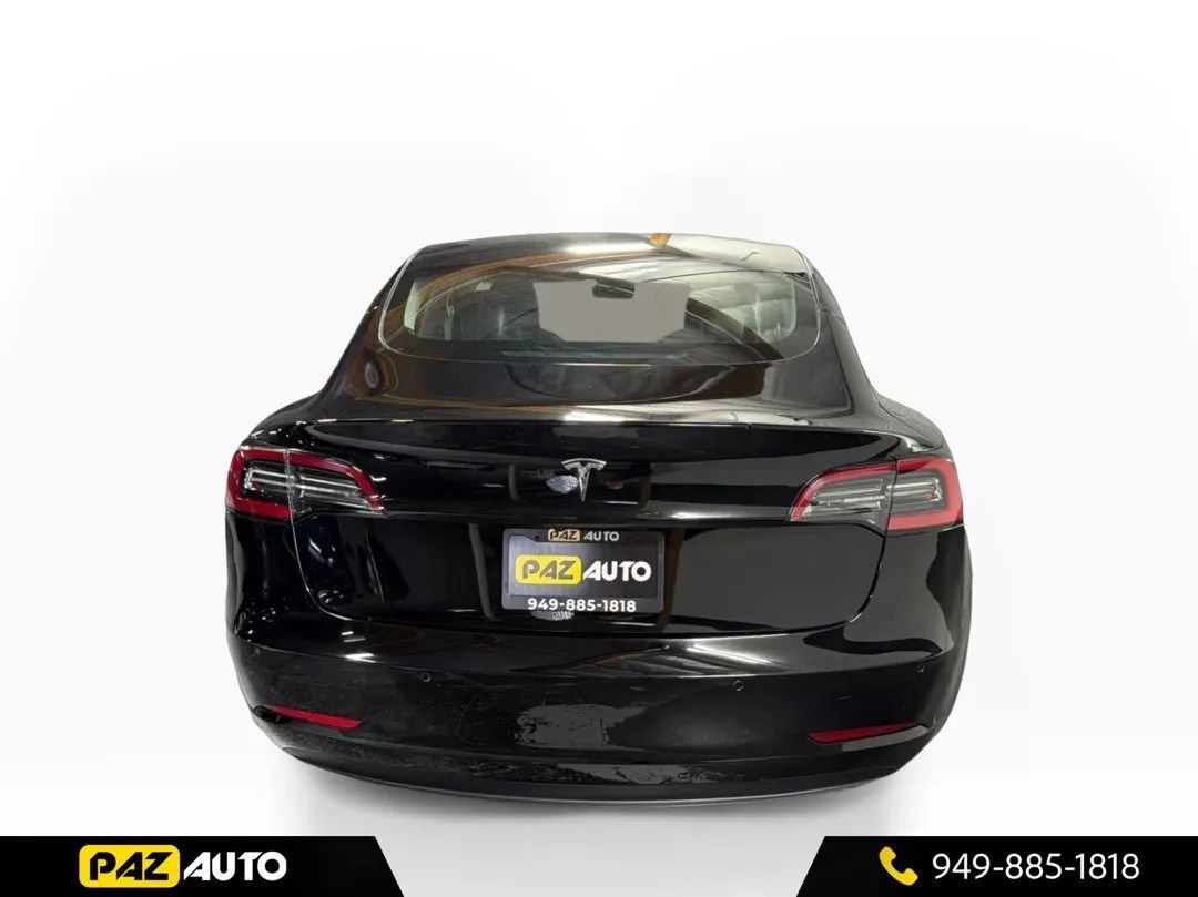Sedan in Laguna Hills, CA, United States 4 - 19108312