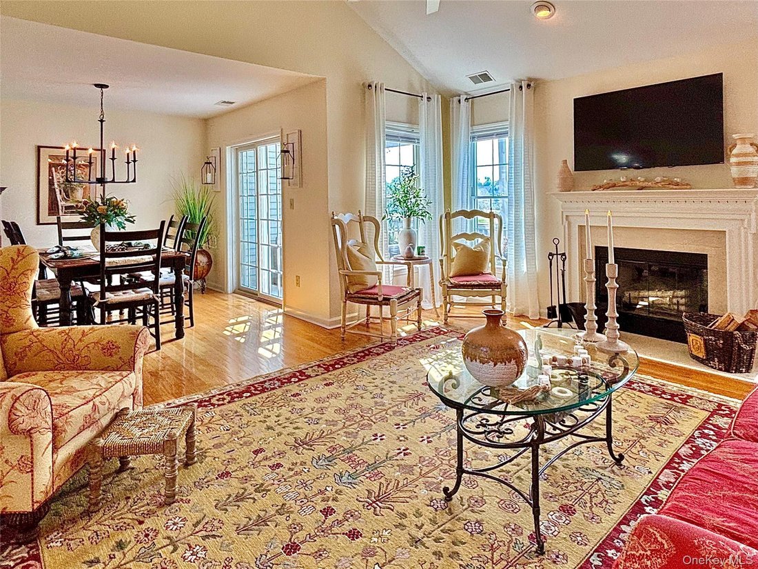 Condo in Rhinebeck, New York, United States 5 - 19132456