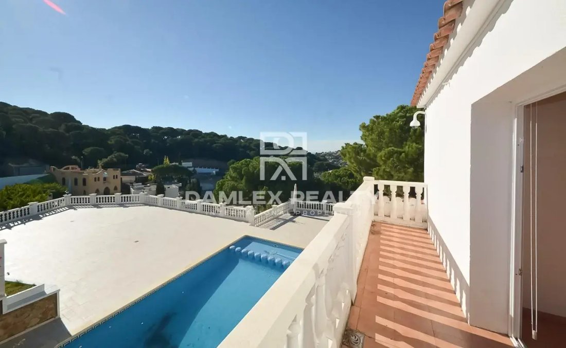 Haus in Lloret de Mar, Katalonien, Spanien 4 - 10731413