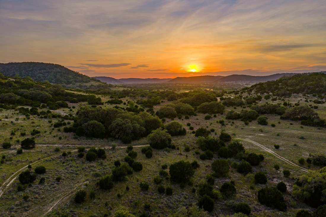 Terrain à Medina, Texas, États-Unis 1 - 19133322