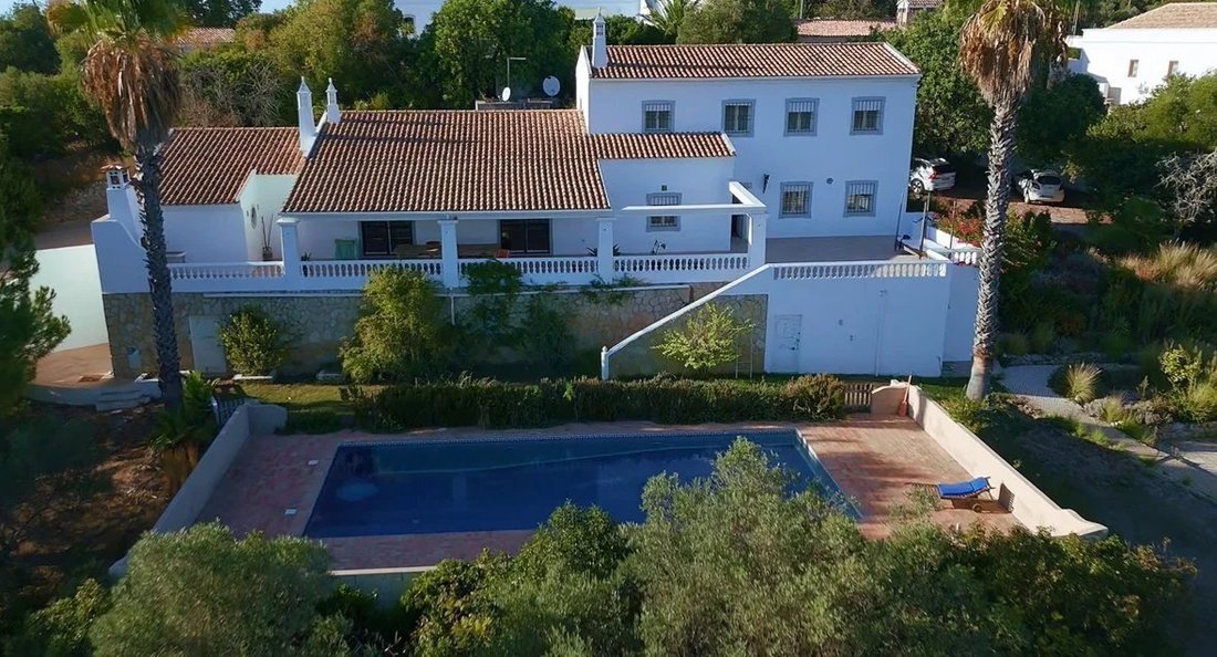 Villa in Loule (Sao Sebastiao), Algarve, Portugal 1 - 19131062