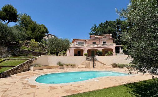 Villa à Le Rouret, Provence-Alpes-Côte d'Azur, France 1