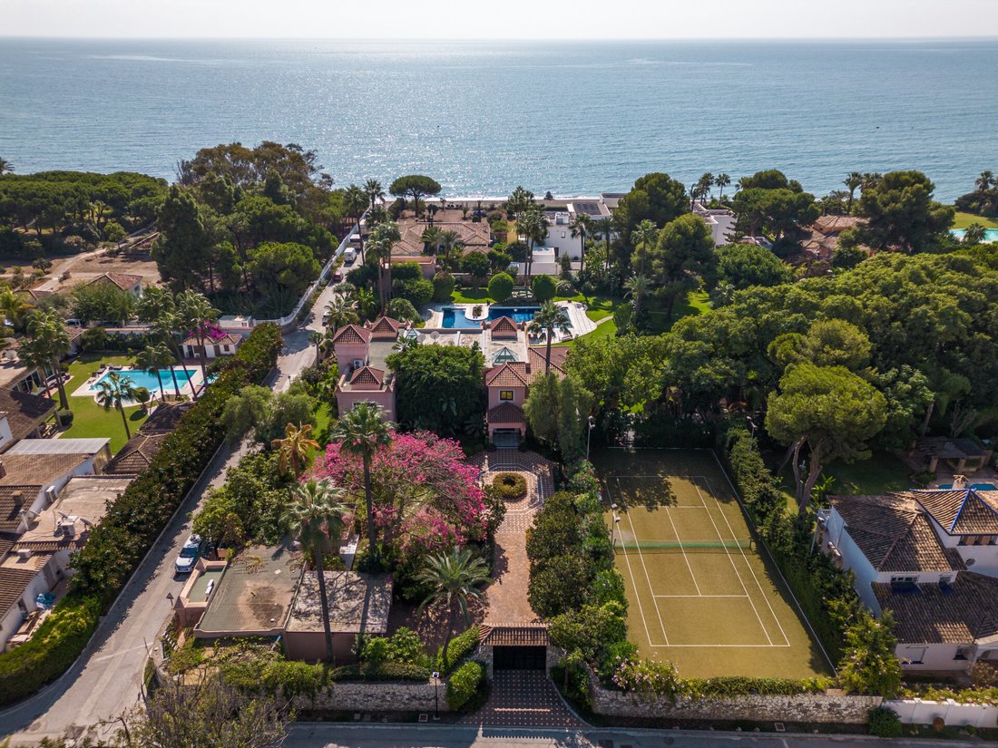 Villa in Marbella, Andalusien, Spanien 1 - 19129182