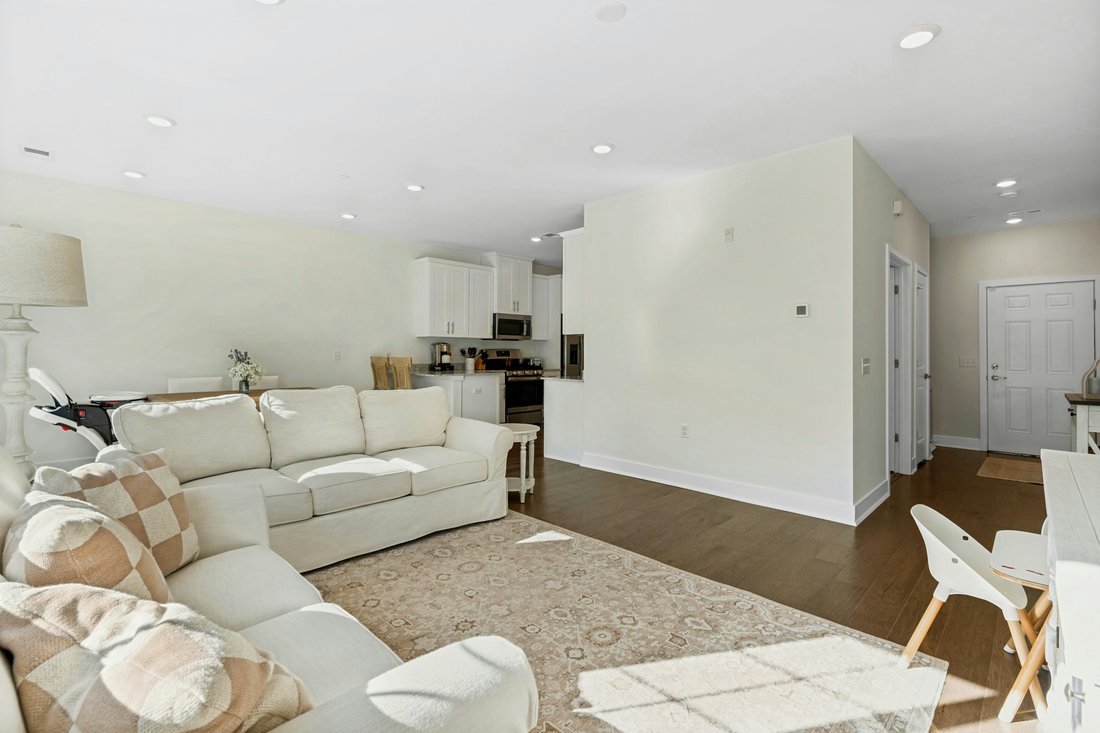 Townhouse in Morris Plains, New Jersey, United States 3 - 19127690