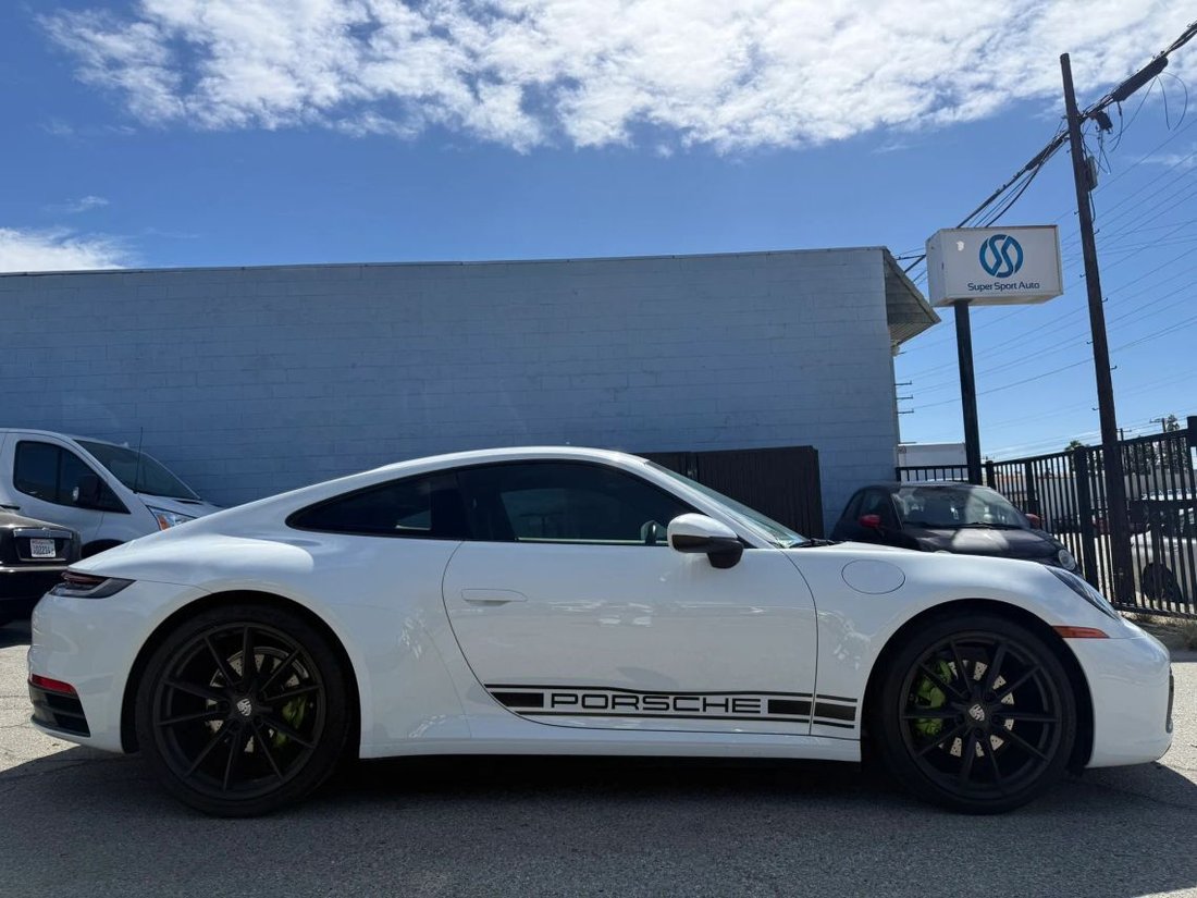 Coupe in Azusa, CA, United States 4 - 19127110