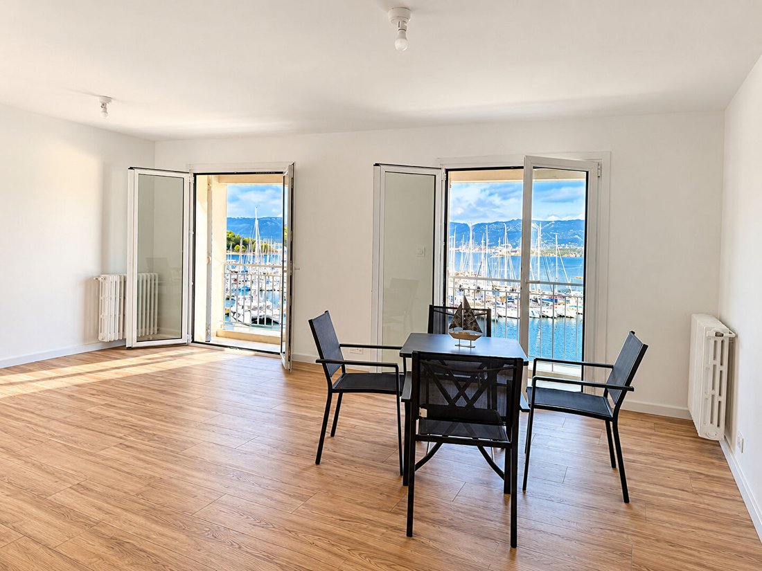 Appartement à Village, Saint-Mandrier-sur-Mer, France 3 - 19122865