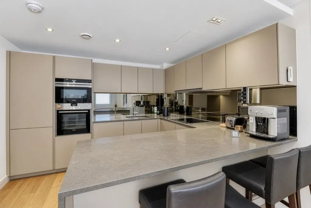 Wohnung in Fulham, Hammersmith und Fulham, England 3 - 19125899