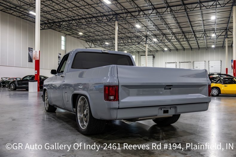 Pickup in Plainfield, United States 5 - 19128605