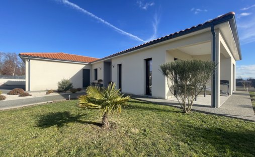Haus in Sayat, Auvergne-Rhone-Alpen, Frankreich 1