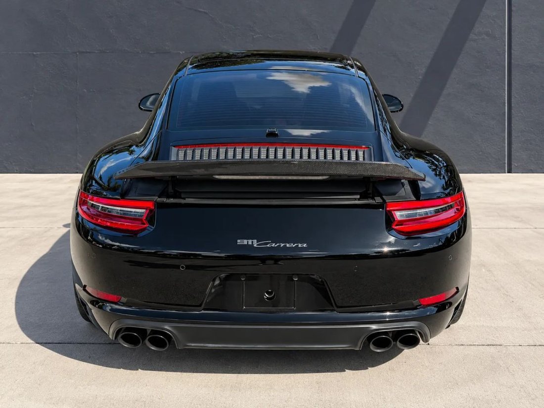Coupe in Hollywood, FL, United States 4 - 19106025