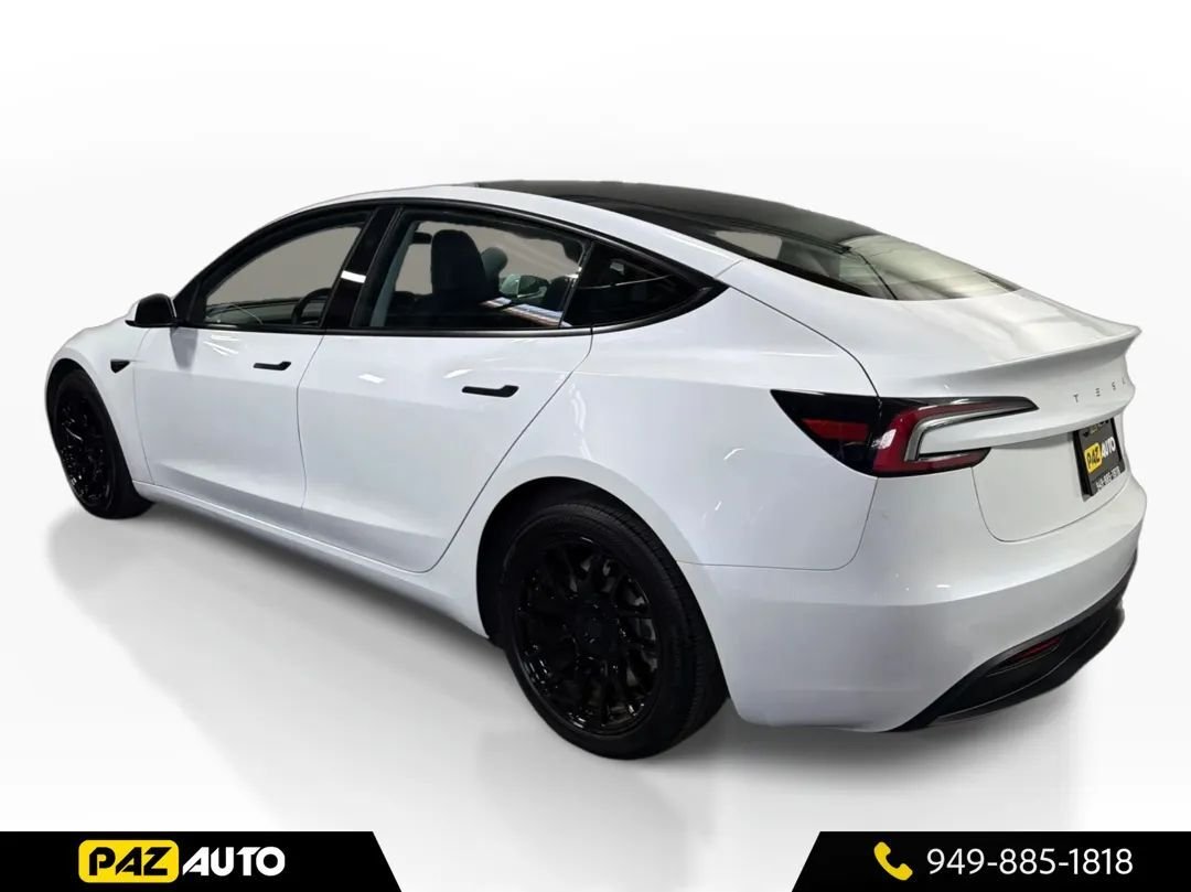 Sedan in Laguna Hills, CA, United States 3 - 19108336