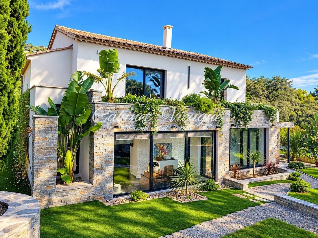 Villa in Grimaud, Provence-Alpes-Côte d'Azur, France 1 - 19128933