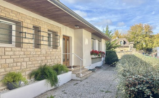 Haus in Vieux Village, Fontaine-les-Dijon, Frankreich 1