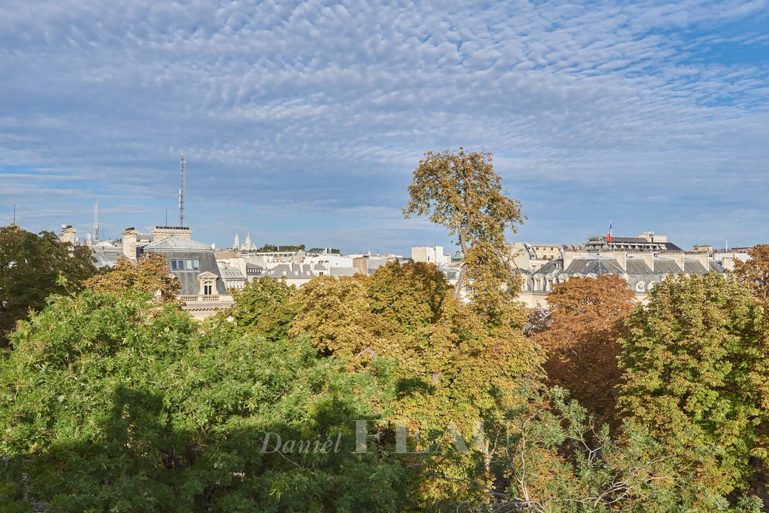 Apartment in Elysées-Madeleine, Paris 8e Arrondissement, Paris 2 - 19122809