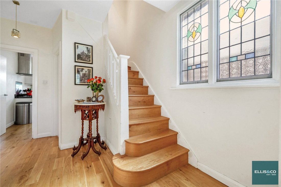 House in Brent Cross, Barnet, England 4 - 19122047