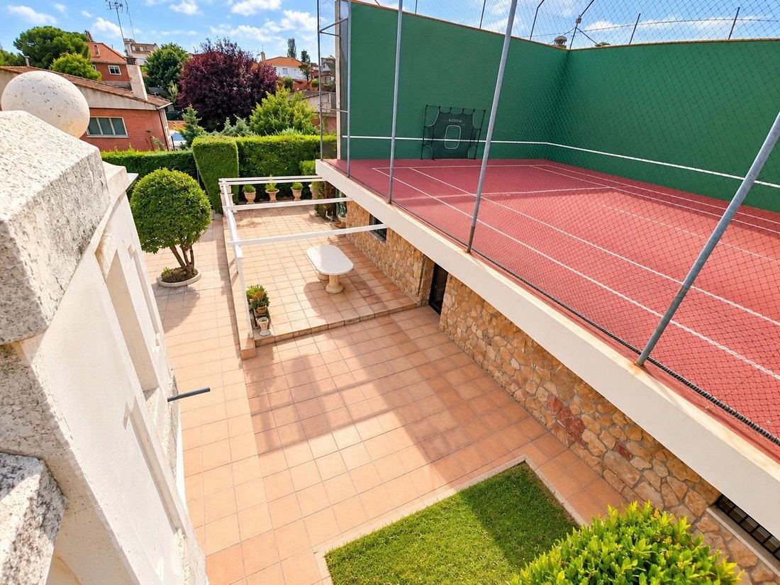Villa in Torrejon del Rey, Castile-La Mancha, Spain 4 - 19126021