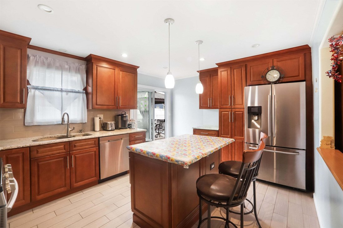 House in Woodbridge Township, New Jersey, United States 5 - 19120823