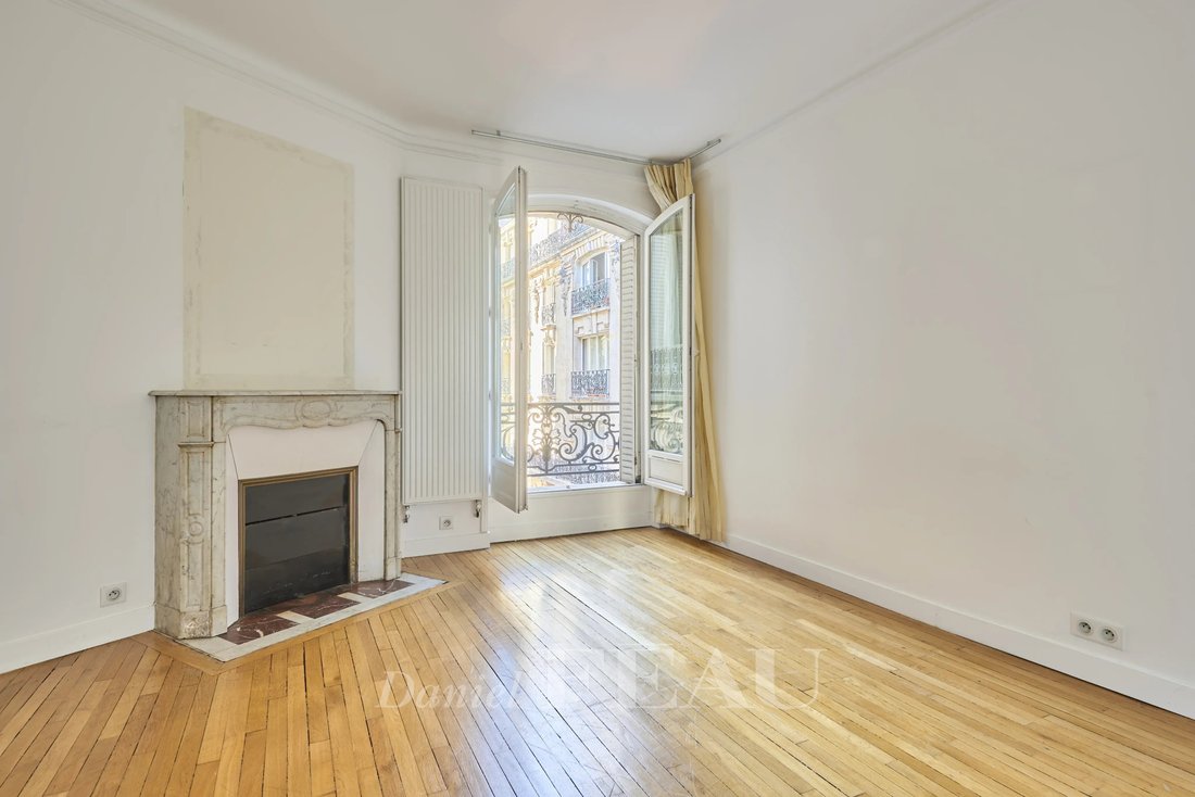 Apartment in Champerret-Berthier, Paris 17e Arrondissement, Paris 4 - 19122819