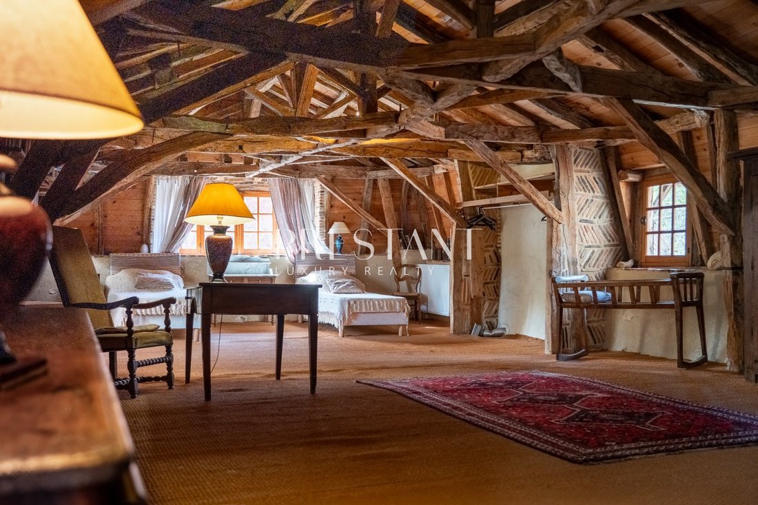 Estate in Villamblard, Nouvelle-Aquitaine, France 4 - 19126669
