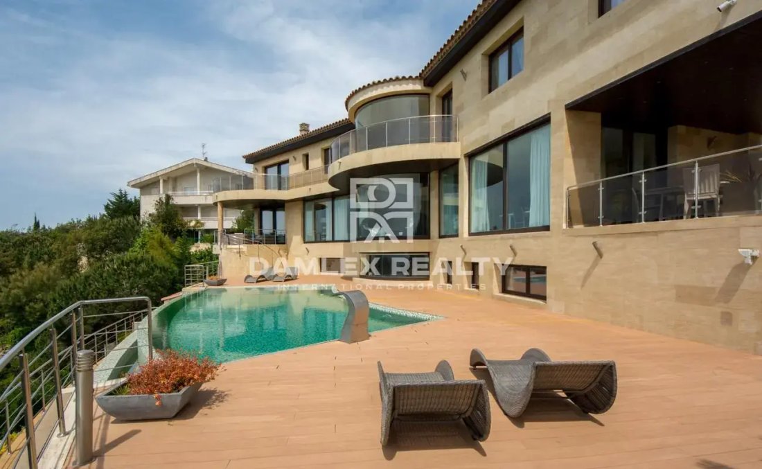 Maison à Platja d'Aro, Catalogne, Espagne 3 - 10731341