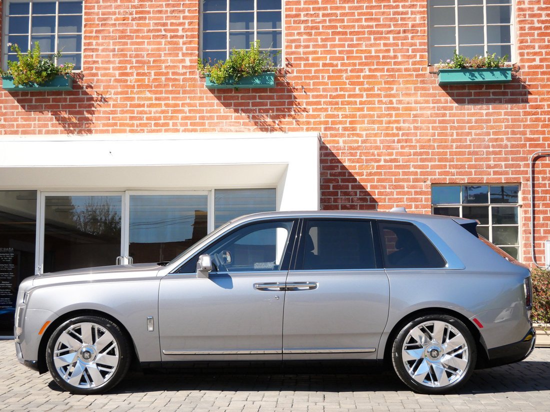 Suv in Beverly Hills, CA, United States 3 - 19129229