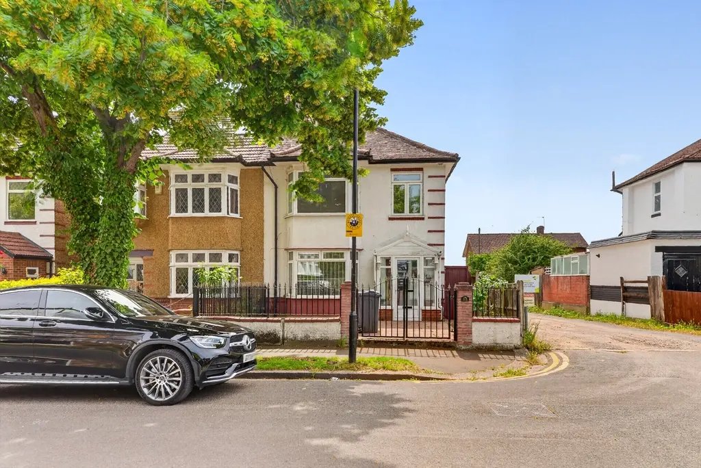 House in Boston Manor, Ealing, England 1 - 19124994