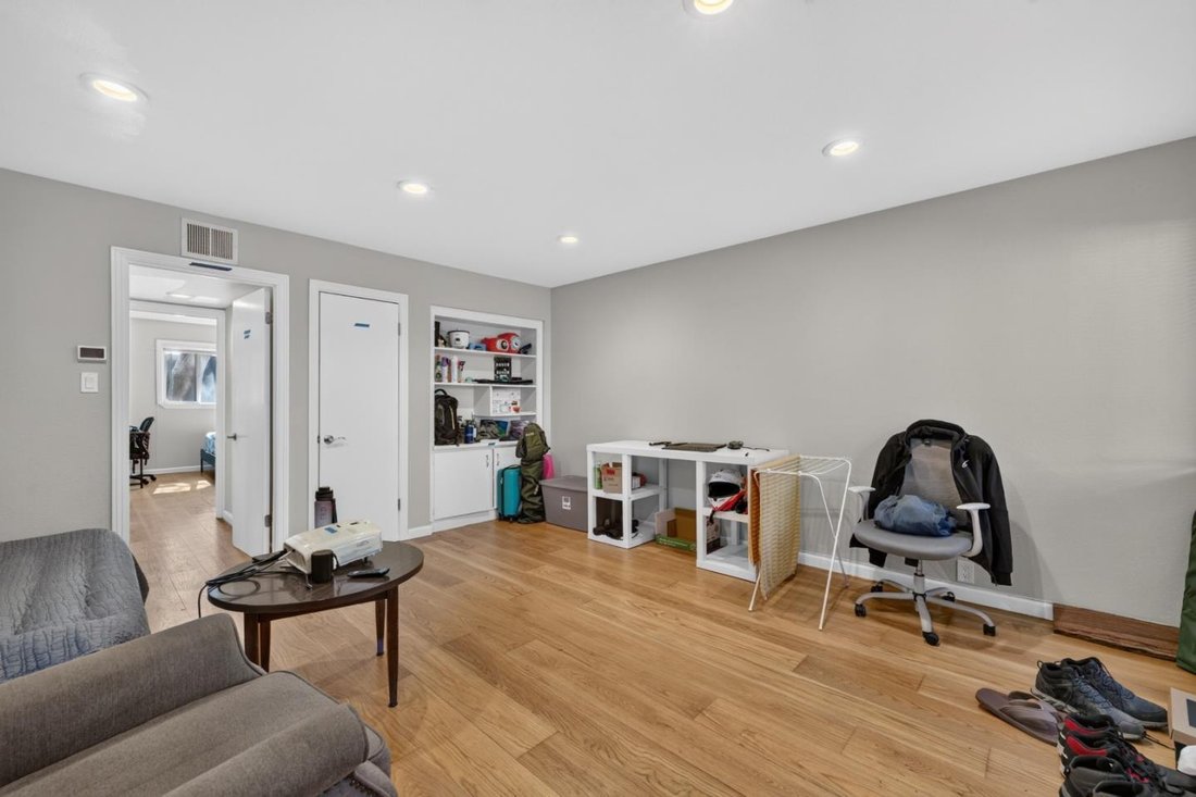 Condo in San Mateo, California, United States 3 - 19129435