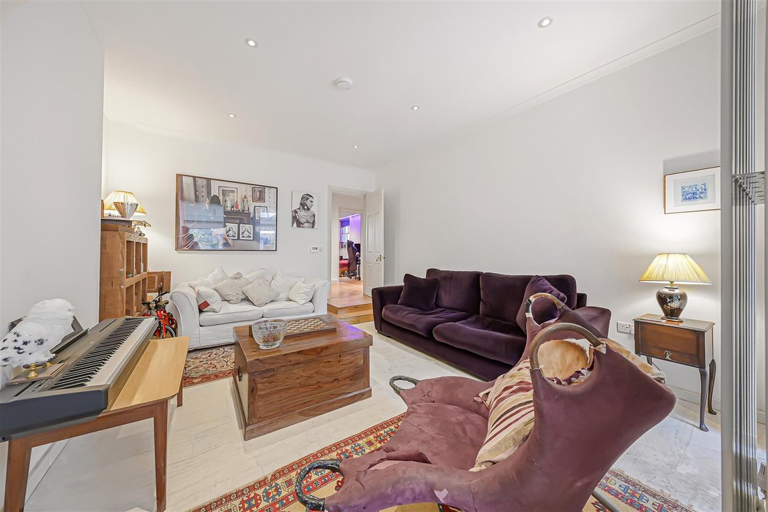 Apartment in Little Venice, Westminster, England 4 - 19130782