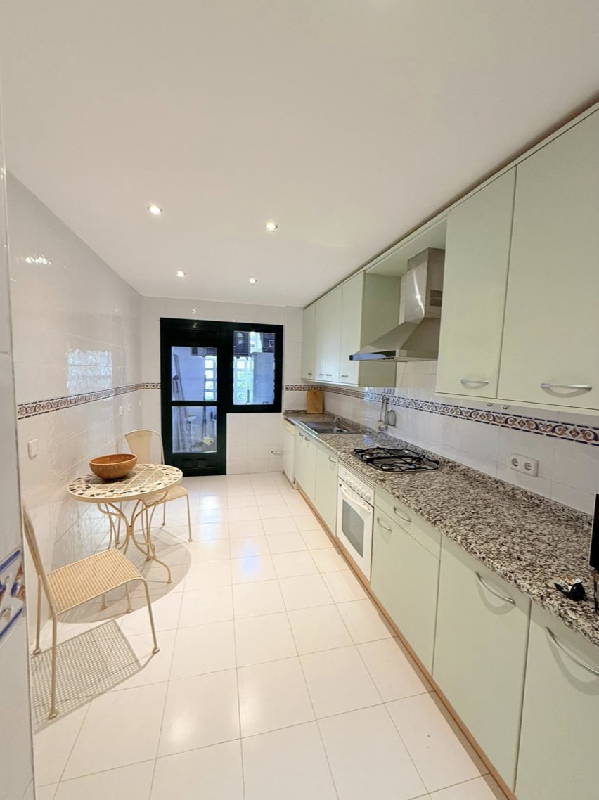 Apartment in San Pedro de Alcantara, Andalusia, Spain 5 - 19133961