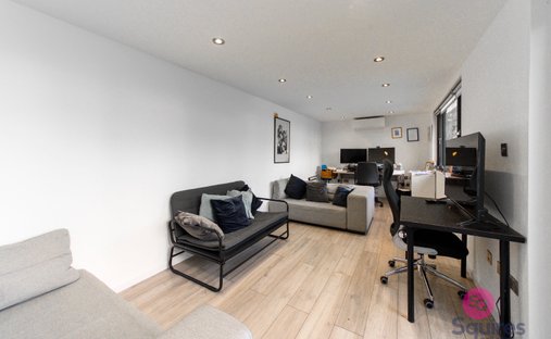 Haus in London Borough of Barnet, England 1