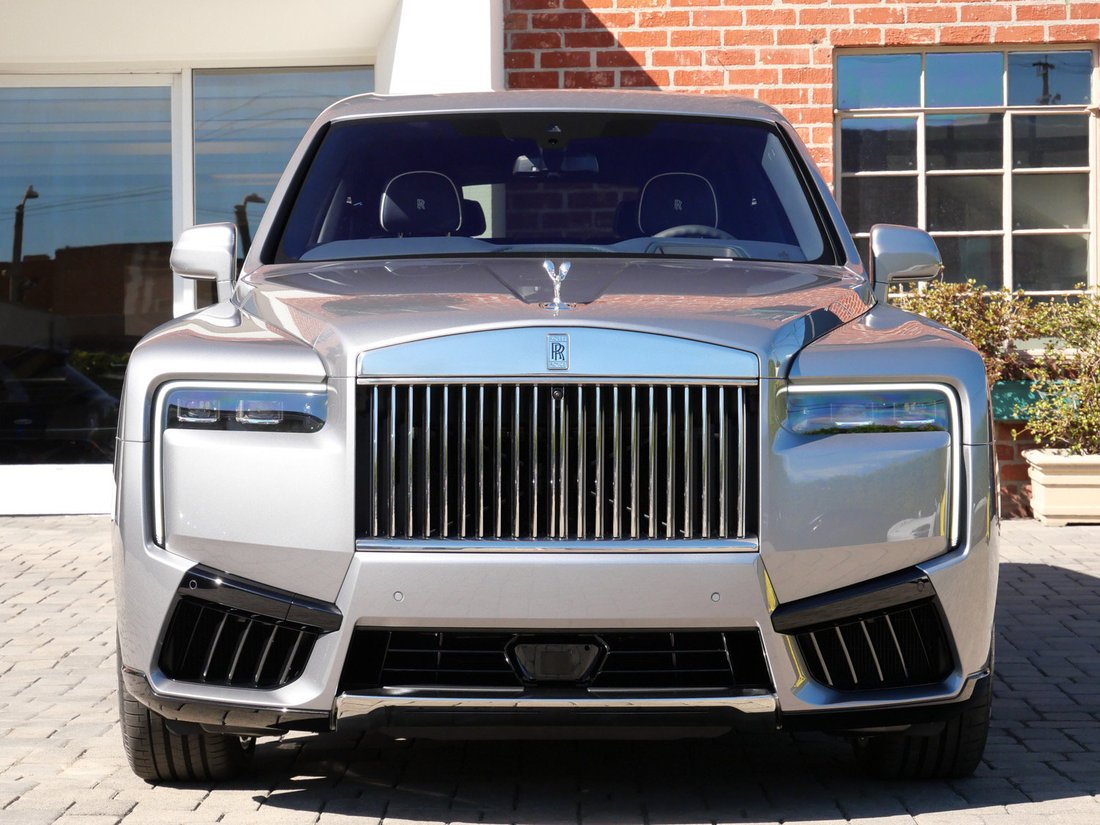 Suv in Beverly Hills, CA, United States 5 - 19129229