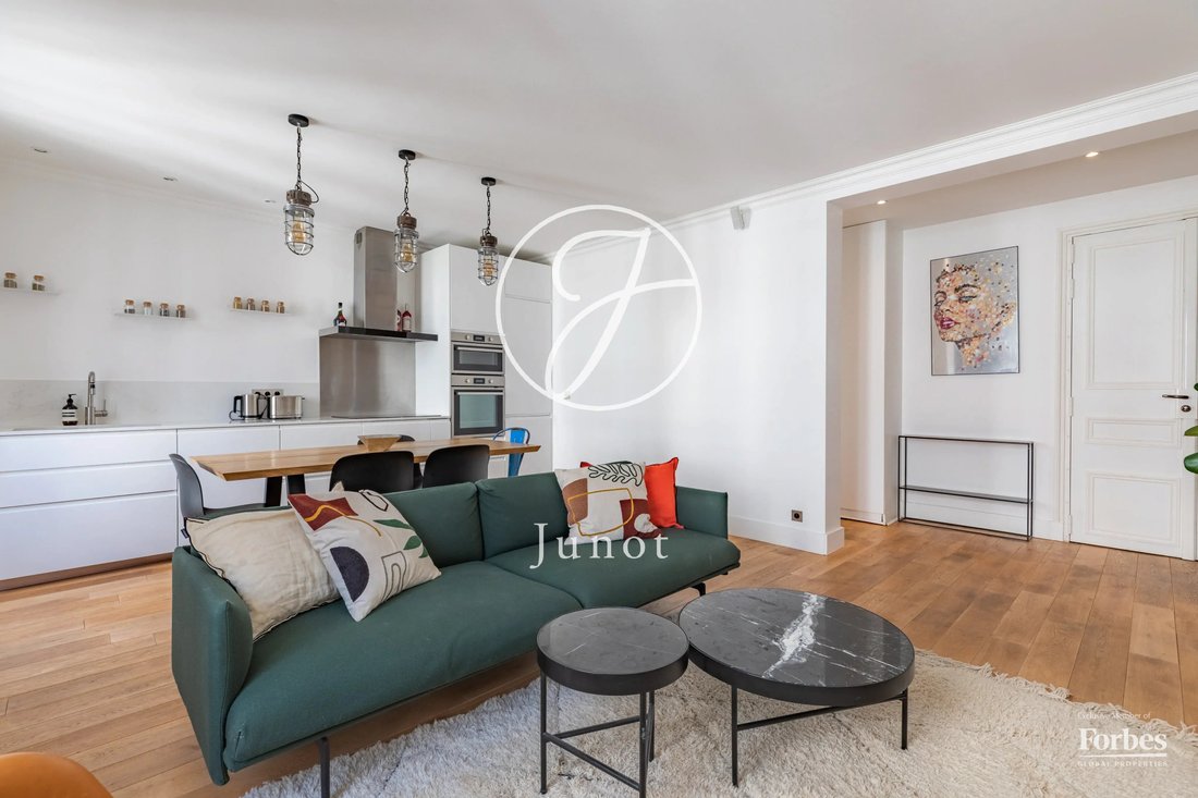 Apartment in Batignolles-Cardinet, Paris 17e Arrondissement, Paris 4 - 19122650
