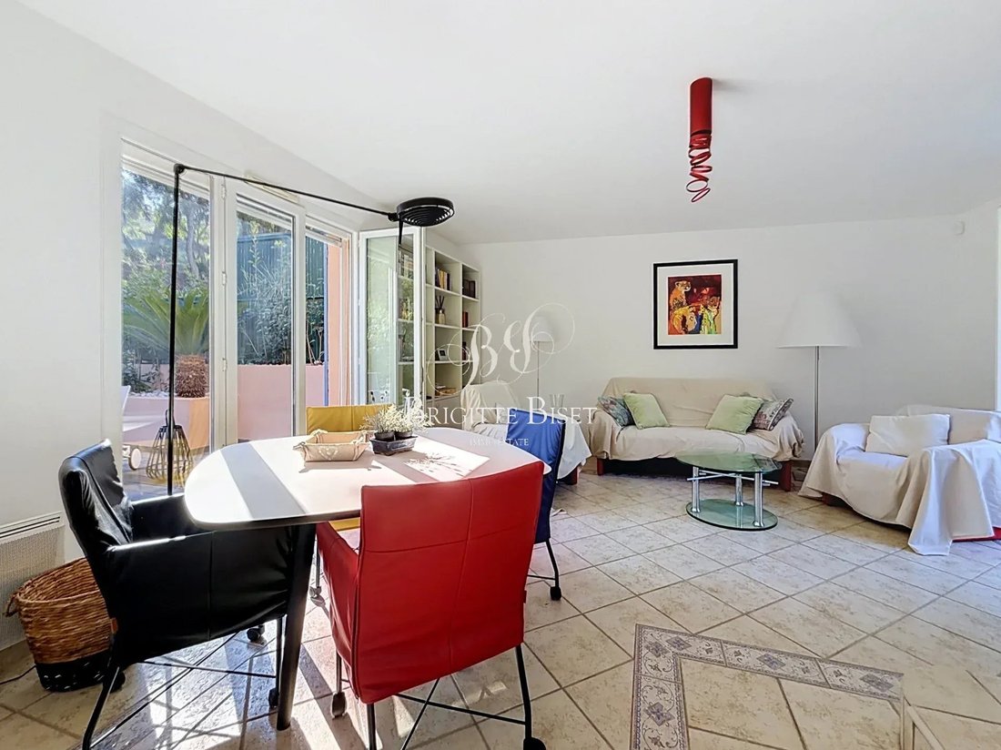 Villa a Nartelle-Noyer-Bellevue-bd dei Sardinaux, Sainte-Maxime, Francia 5 - 19126286