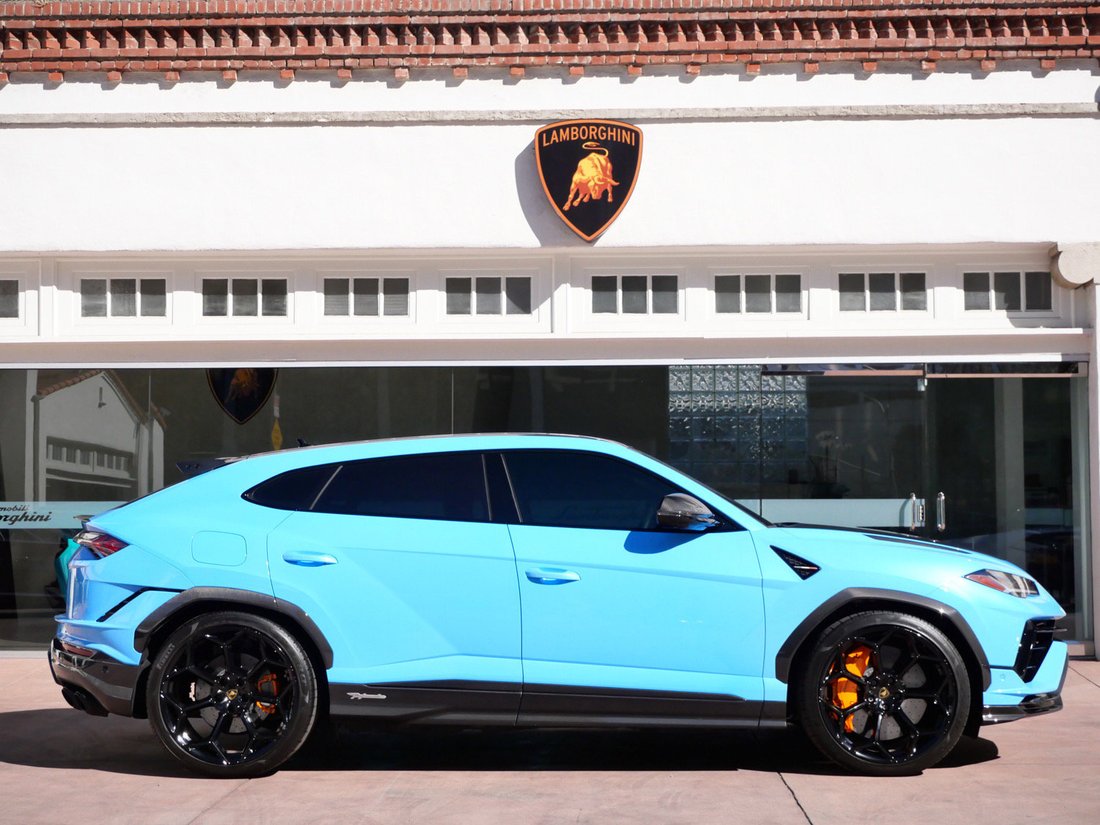 Suv in Beverly Hills, CA, United States 2 - 19129232