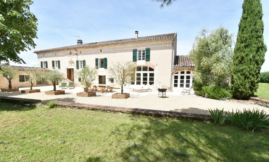 Villa en Mailhoc, Occitania, Francia 1 - 18061484