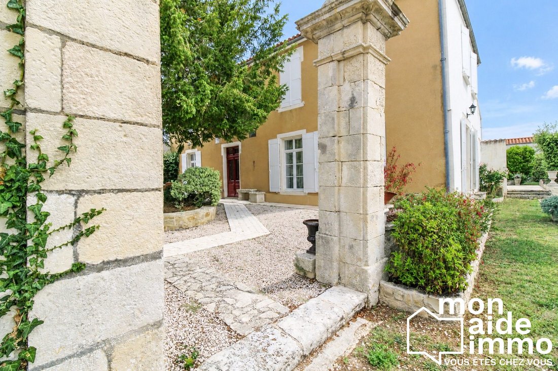 Maison à Puilboreau, Nouvelle-Aquitaine, France 1 - 19128077