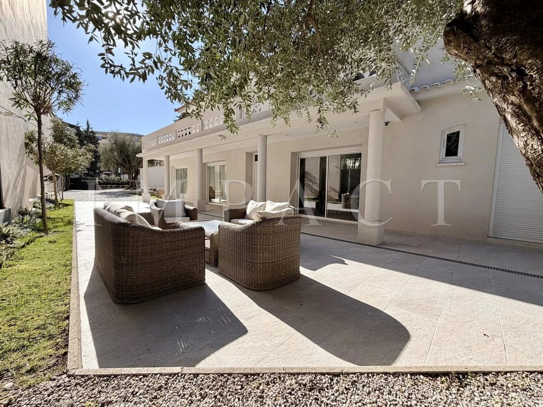 Casa en Cannes, Provenza-Alpes-Costa Azul, Francia 2 - 19122394