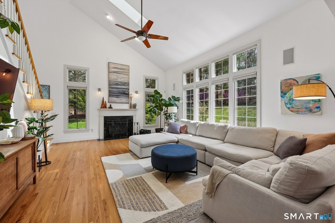 House in Danbury, Connecticut, United States 2 - 19126266