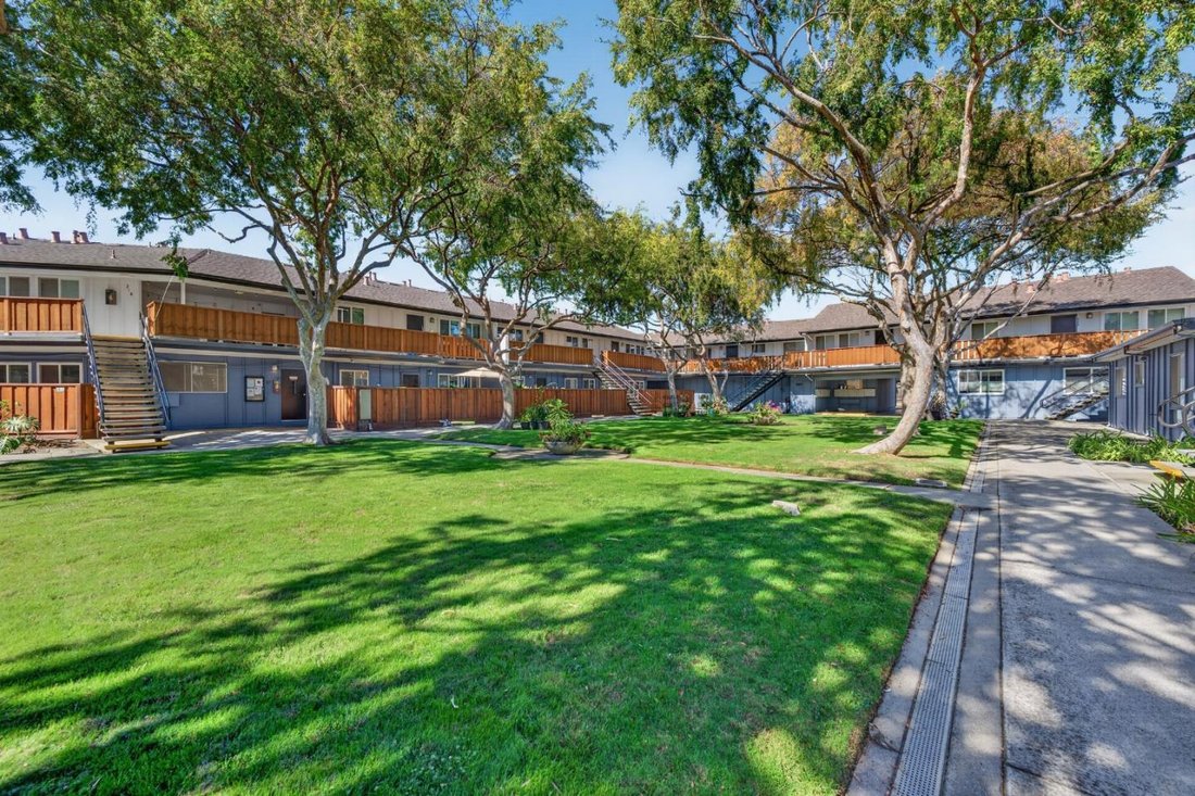 Condo in San Mateo, California, United States 2 - 19129435