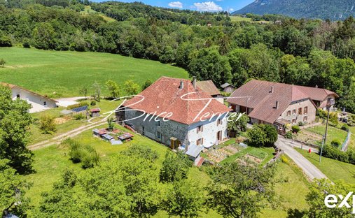 Farm Ranch in Evire, Filliere, Frankreich 1