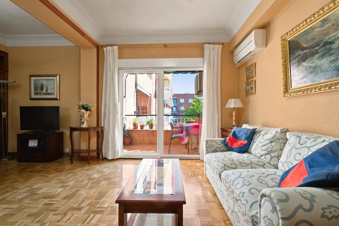 Wohnung in Tetuán, Madrid, Spanien 2 - 19128468