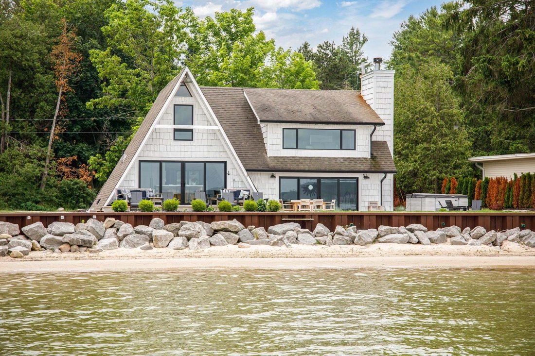 Casa a Suttons Bay, Michigan, Stati Uniti 2 - 19125403