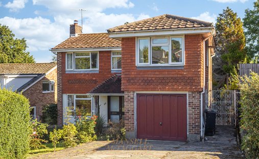 Haus in Reigate, Reigate and Banstead, England 1
