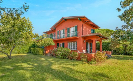 Villa in Caranna-Vaiana, Forte dei Marmi, Toskana 1