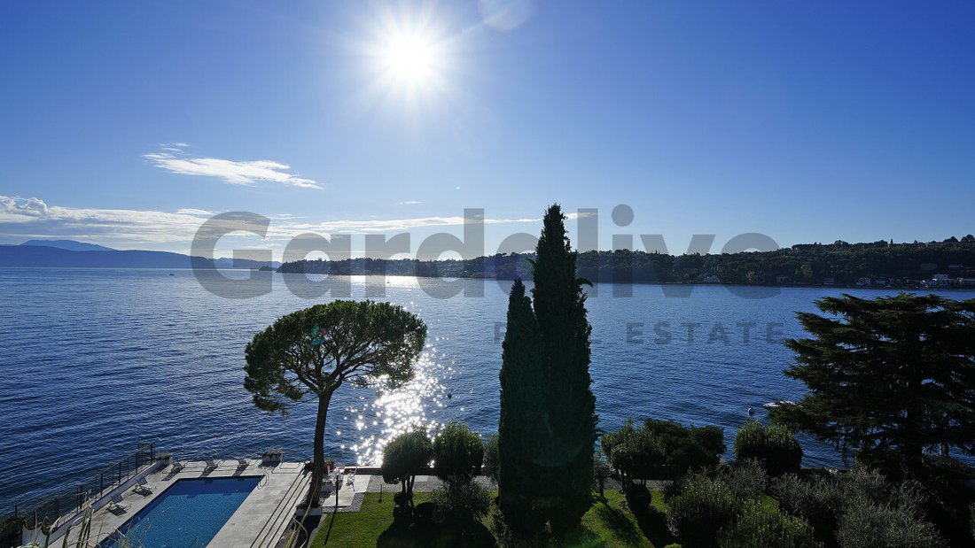 Apartamento en Salò, Lombardía, Italia 3 - 19127515