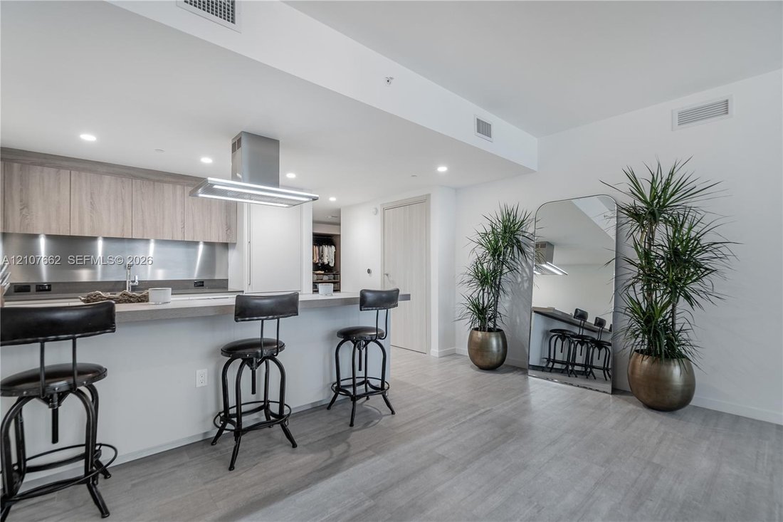 Condo in Miami, Florida, United States 2 - 19132376