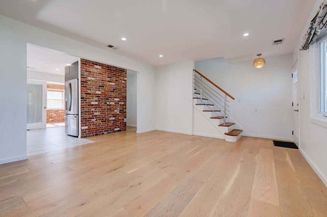 House in Secaucus, New Jersey, United States 4 - 19120828